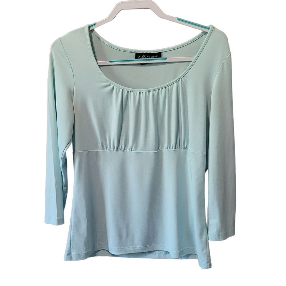 Pale blue top 3/4 sleeve